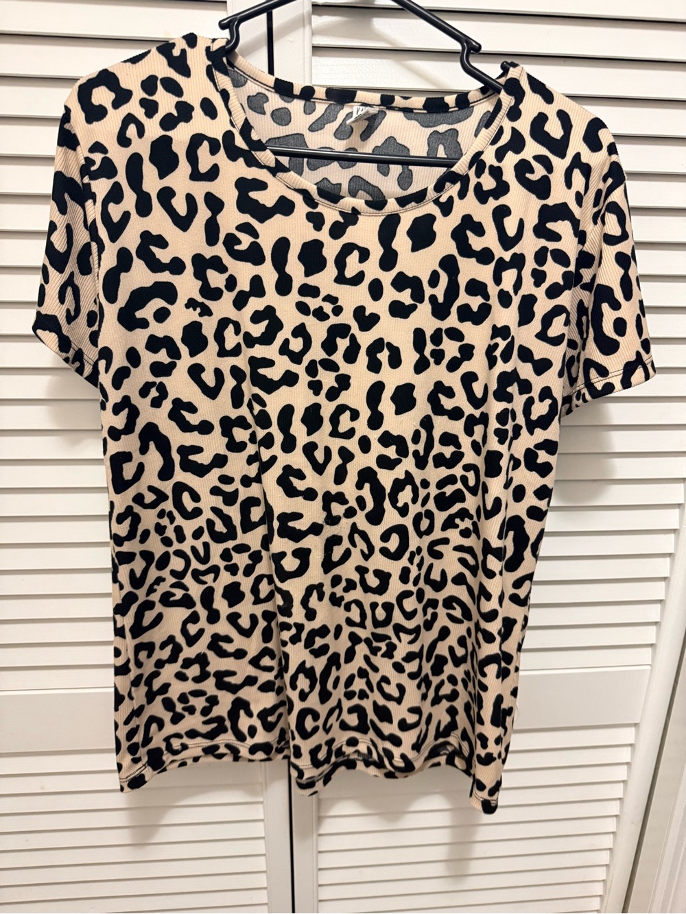 Kandy Sz 6 Leopard Print Short Sleeve Tee - Beige/Black